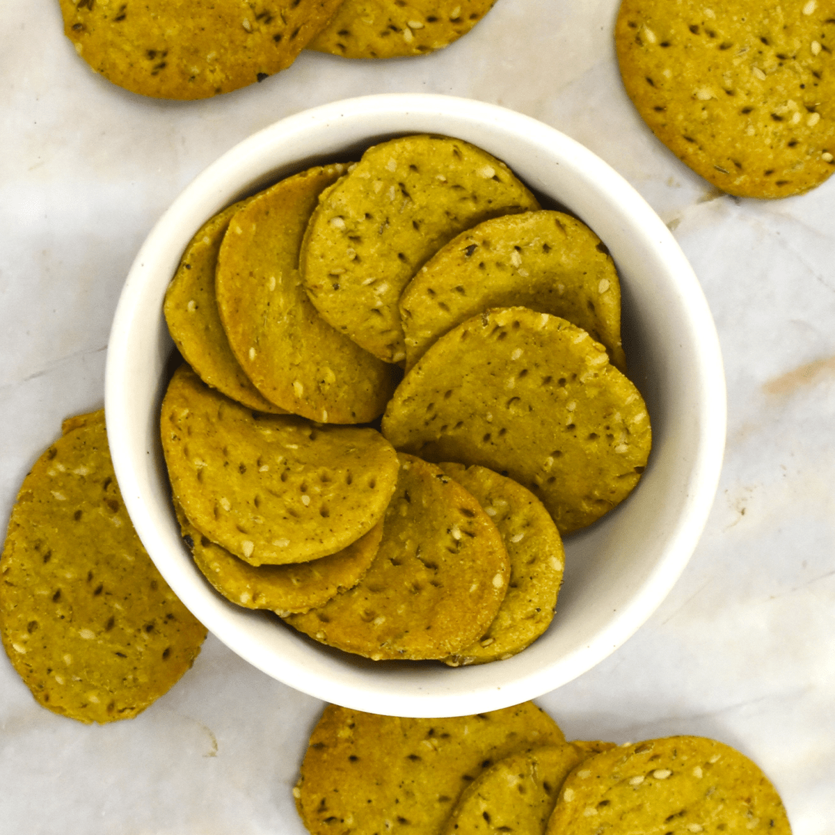 Baked Ajwain Whole Wheat Mathri (150 gms) - KuKClean Plant - based specialty store