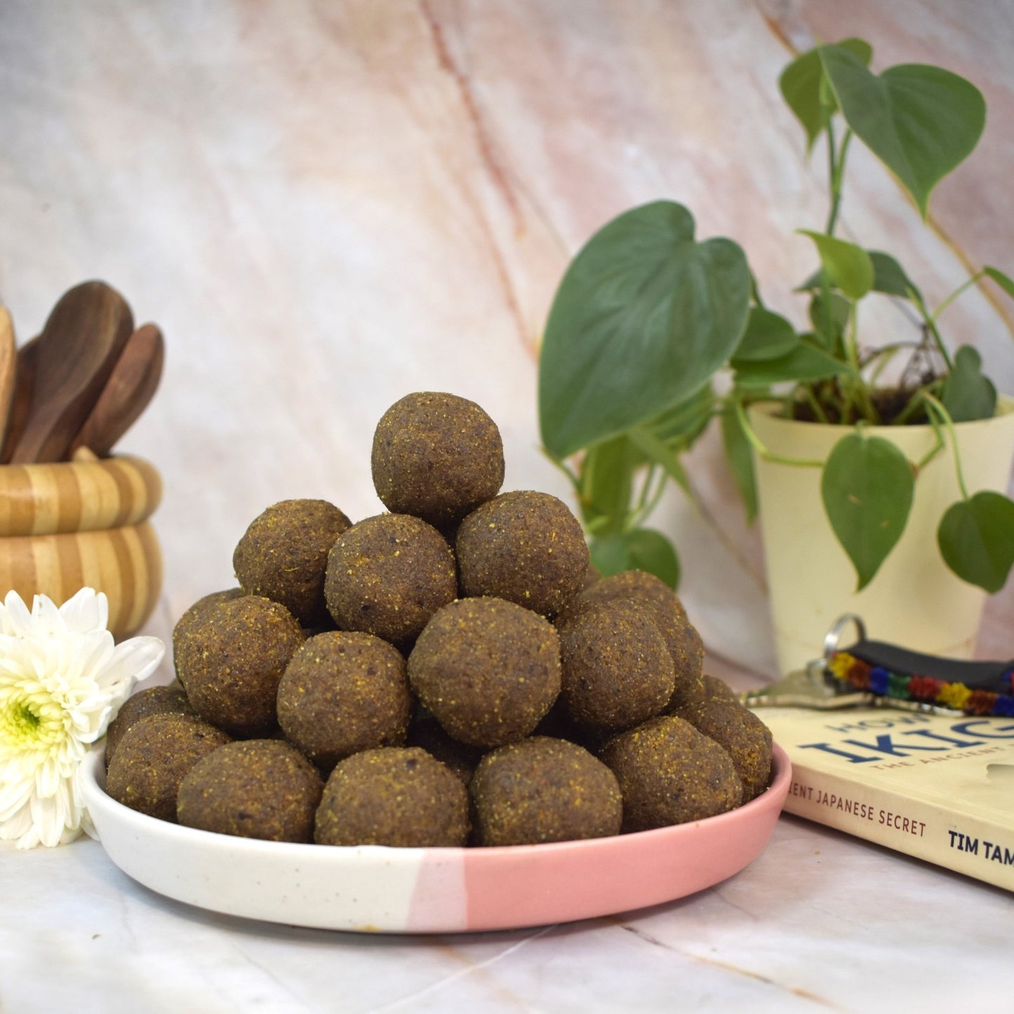 Flax seed Laddoo (10 pcs ~200 gms) - KuKClean Plant - based specialty store